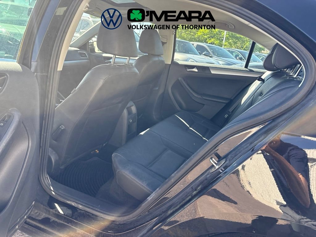 Used 2017 Volkswagen Jetta SE FWD image 6