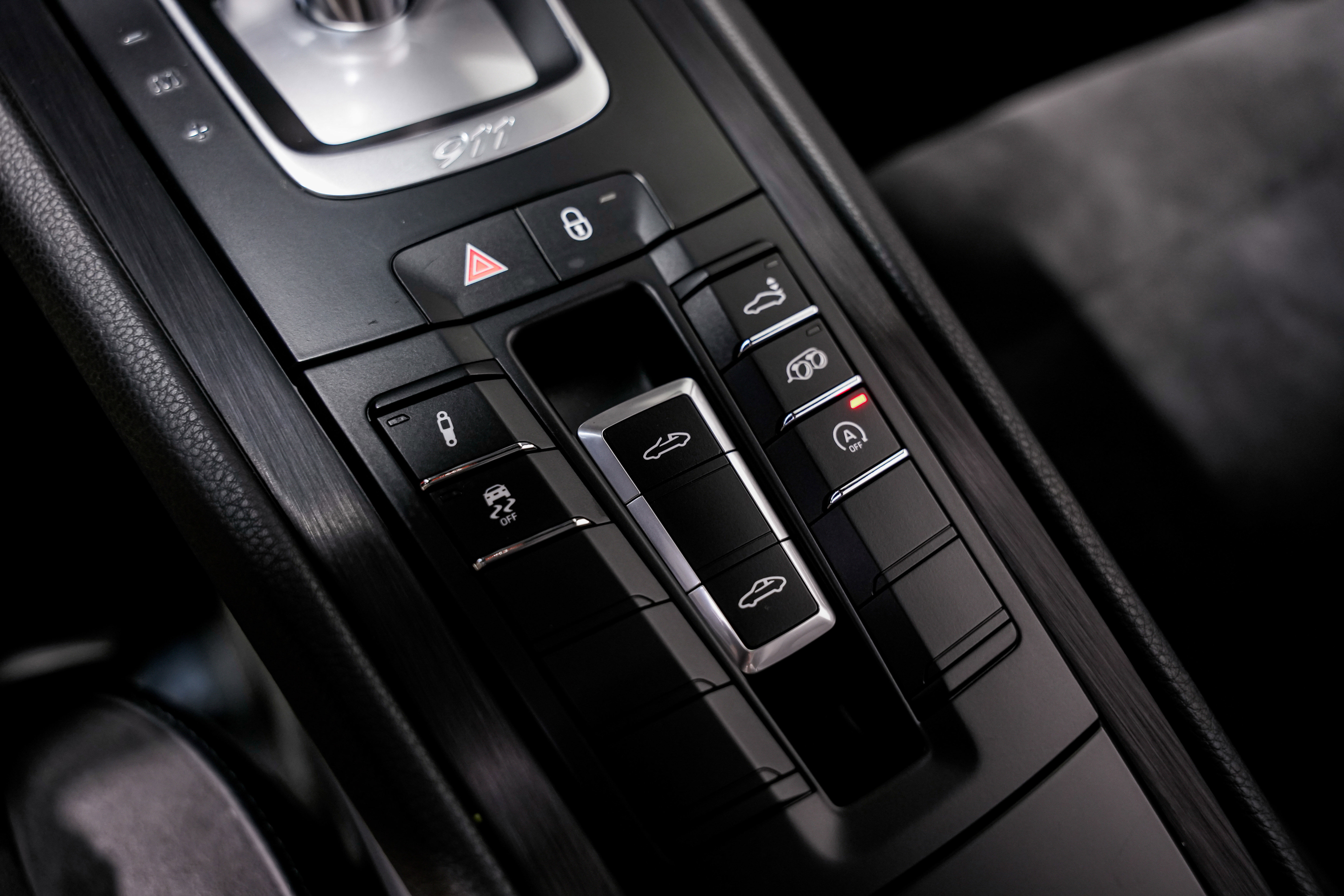 Used 2018 Porsche 911 Targa 4 GTS image 15