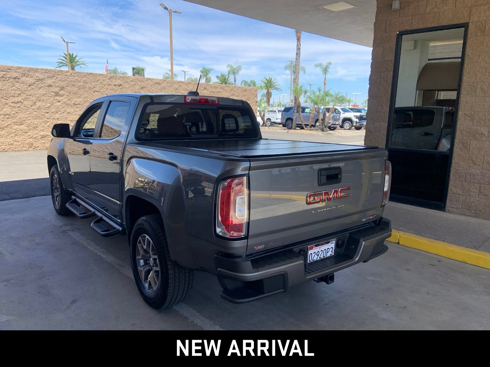 Certified 2022 GMC Canyon AT4 w/ Trailering Package AWD/4WD image 6