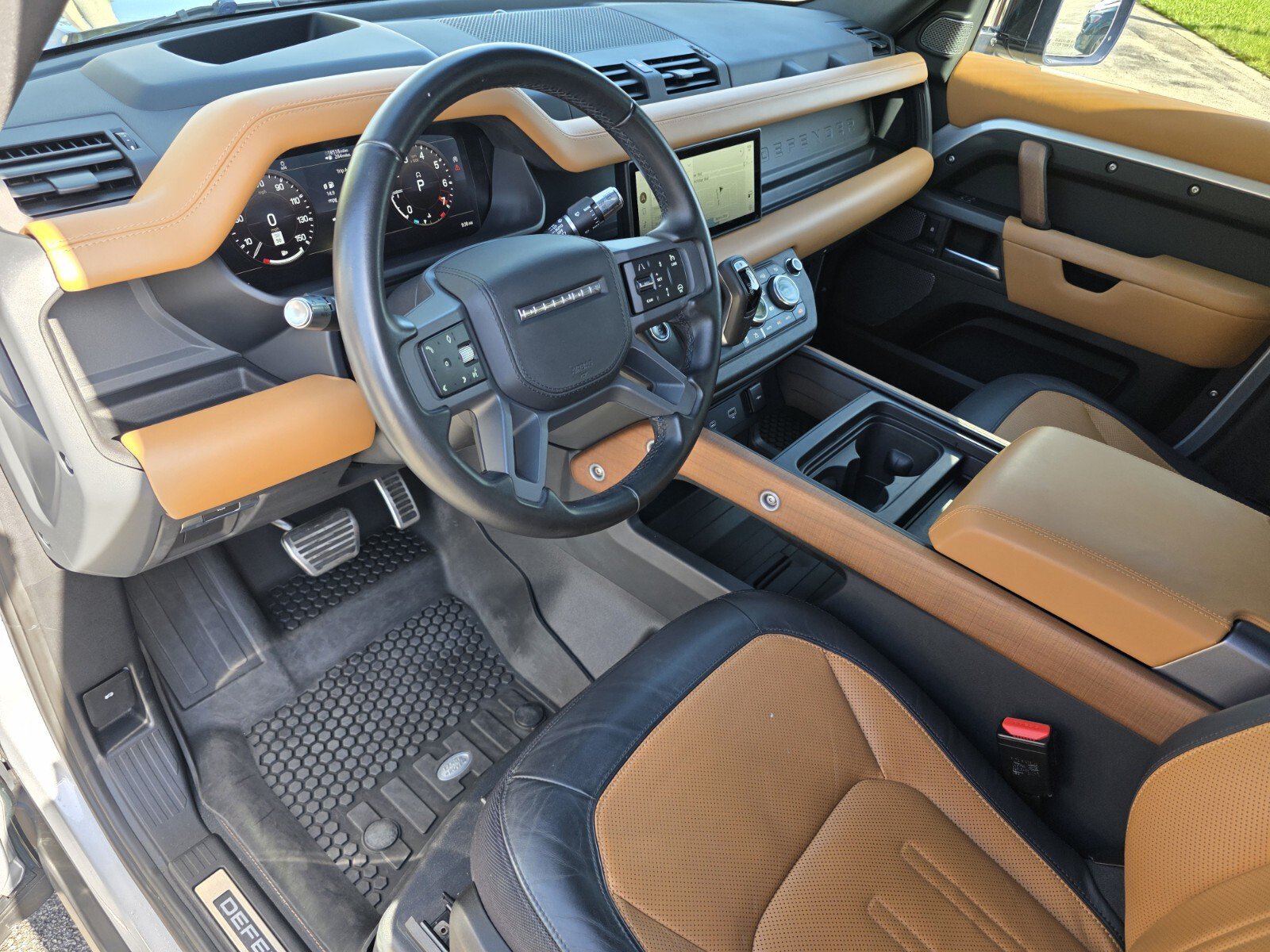Used 2020 Land Rover Defender 110 X AWD/4WD image 11