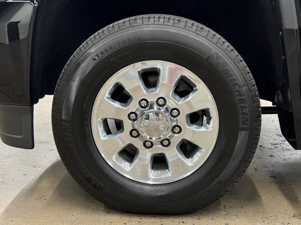 Used 2015 GMC Sierra 3500 Denali w/ Duramax Plus Package AWD/4WD image 6