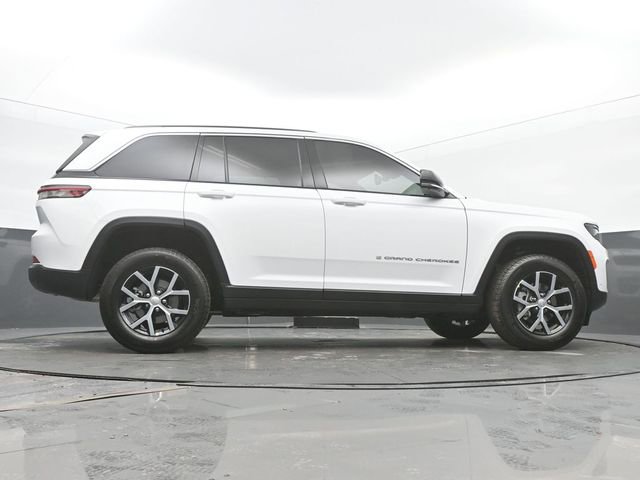 New 2025 Jeep Grand Cherokee Limited w/ Luxury Tech Group II image 52