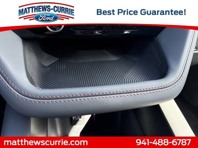 New 2026 Ford Explorer Active RWD image 21