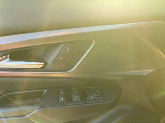 New 2026 Chevrolet Equinox EV RS image 17