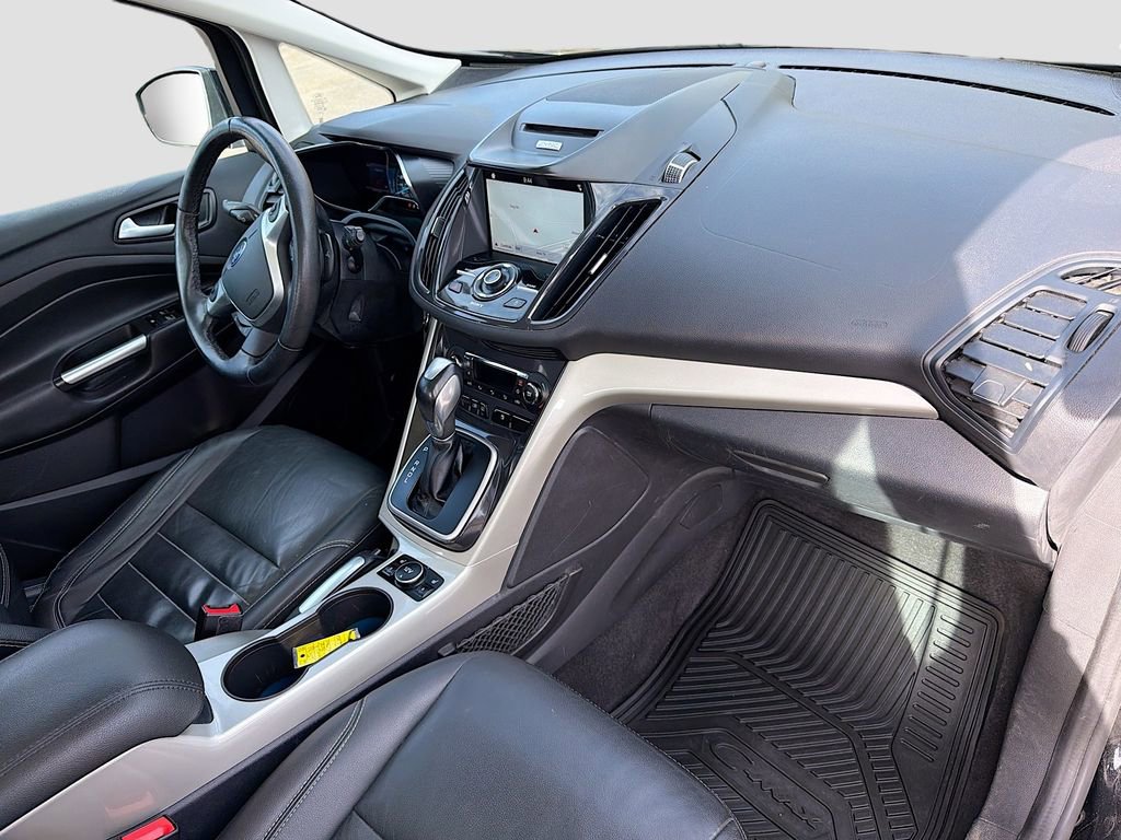 Used 2016 Ford C-MAX Energi SEL w/ Equipment Group 301A FWD image 32