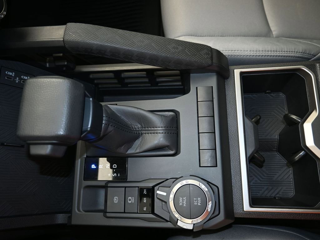 Used 2024 Toyota Tacoma SR5 image 19