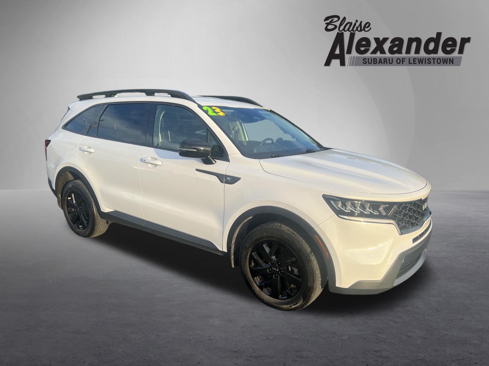 Used 2023 Kia Sorento S AWD/4WD image 1