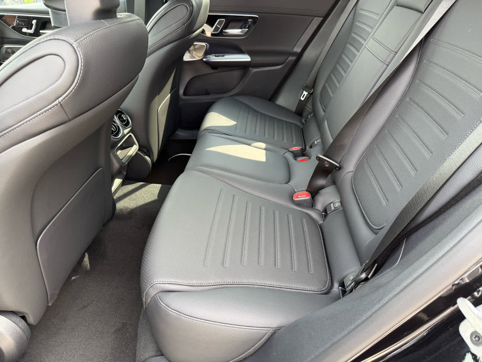 New 2026 Mercedes-Benz GLC 350e 4MATIC image 11