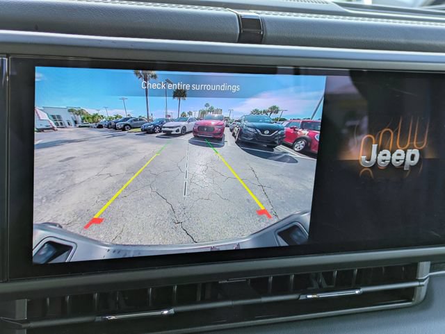 Certified 2025 Jeep Gladiator Sport AWD/4WD image 20