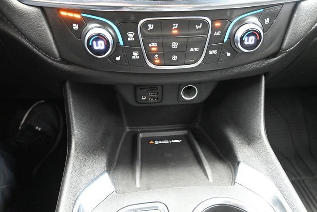 Used 2023 Chevrolet Traverse High Country w/ LPO, Floor Liner Package FWD image 46
