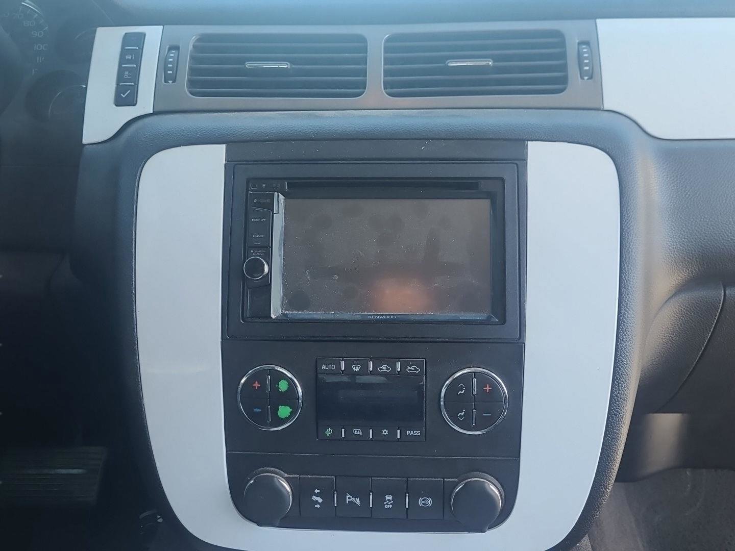 Used 2013 GMC Sierra 2500 Denali w/ Suspension Package, Off-Road image 16