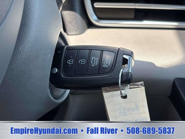 Used 2024 Hyundai Elantra SE FWD image 26