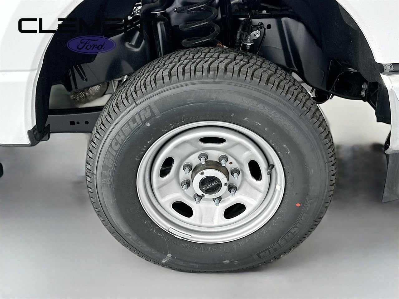 New 2026 Ford F250 XL w/ XL Chrome Package AWD/4WD image 31