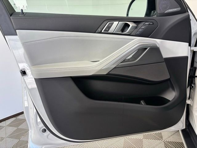 Used 2023 BMW X6 xDrive40i w/ Premium Package image 10