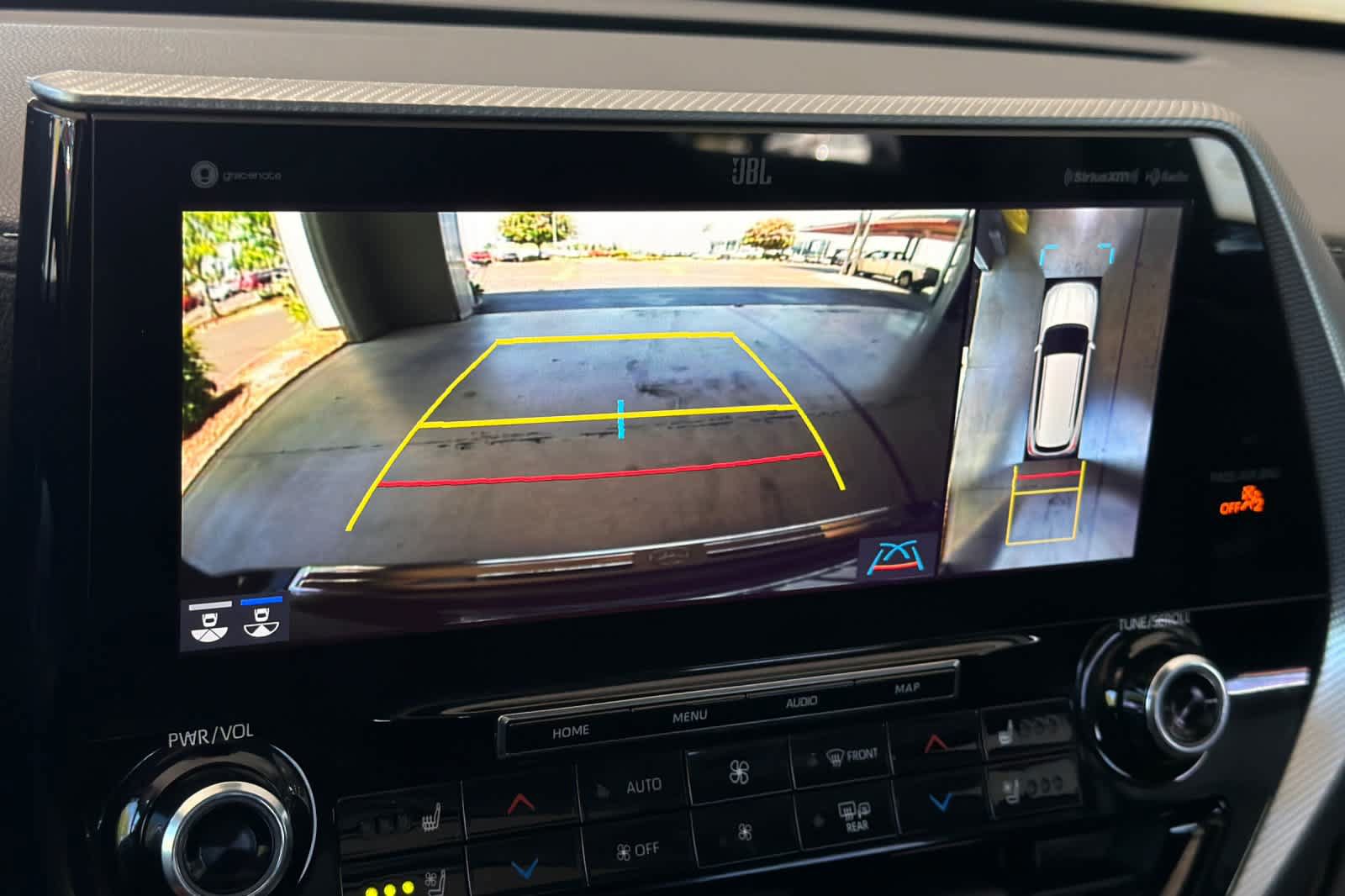 Used 2021 Toyota Highlander Platinum FWD image 22