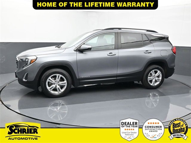 Used 2021 GMC Terrain SLE w/ Driver Convenience Package image 3