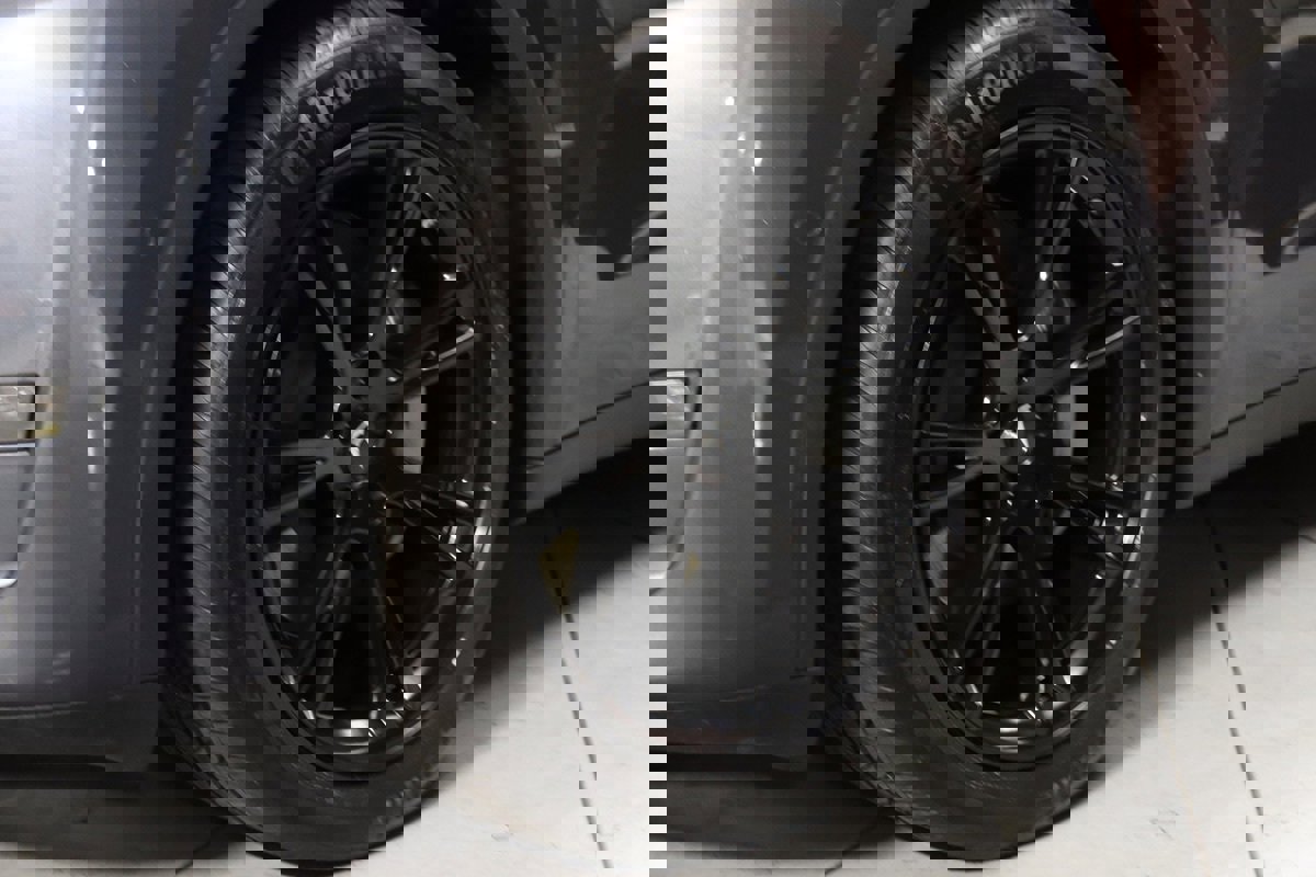 Used 2023 Tesla Model Y Long Range image 5