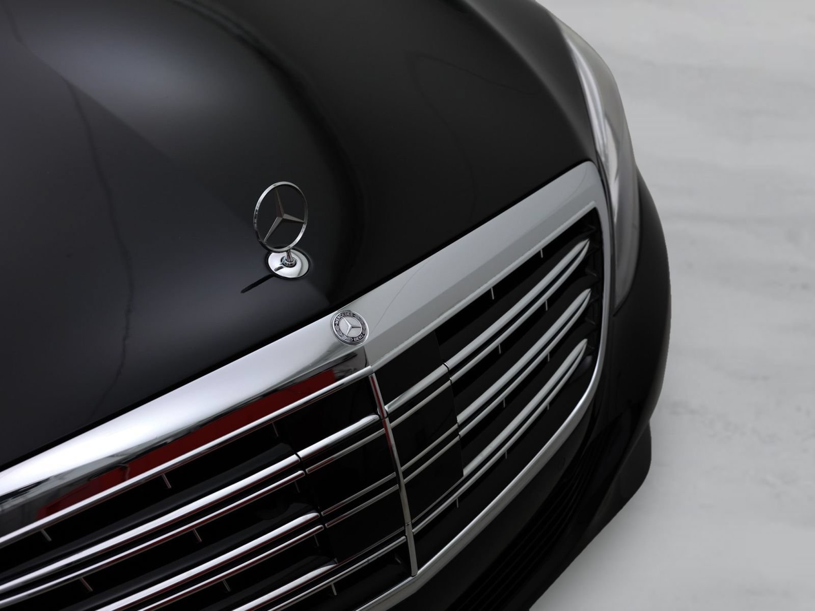 Used 2017 Mercedes-Benz Maybach S 600 image 9