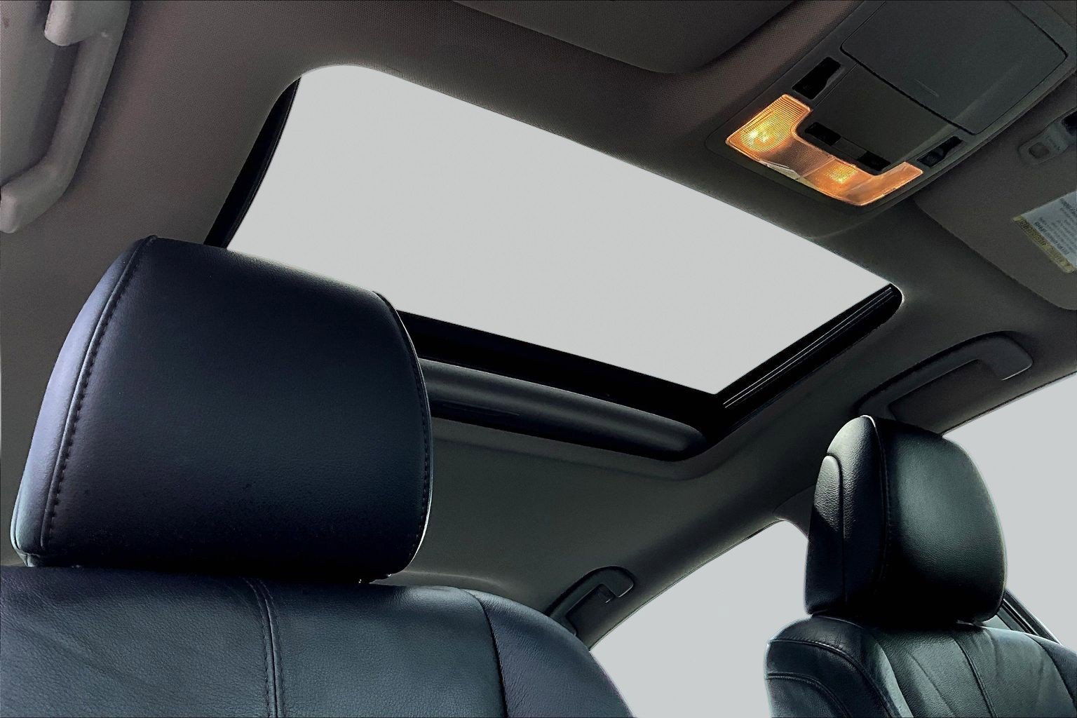 Used 2014 Toyota Avalon XLE Touring FWD image 27
