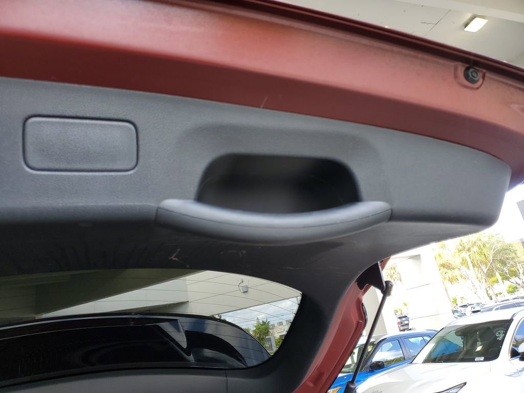 Certified 2025 Kia Sorento S image 8