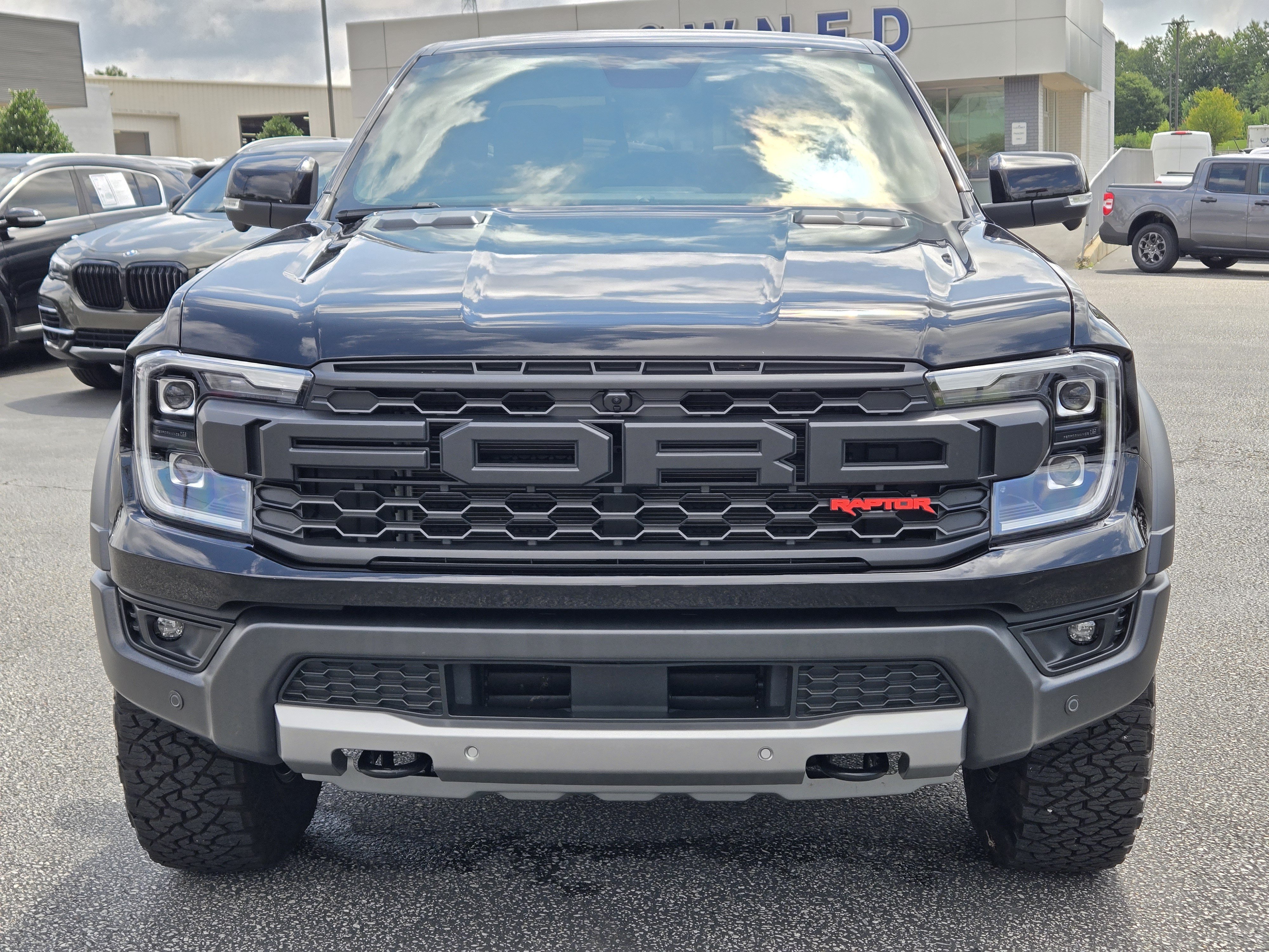 Certified 2025 Ford Ranger Raptor AWD/4WD image 3