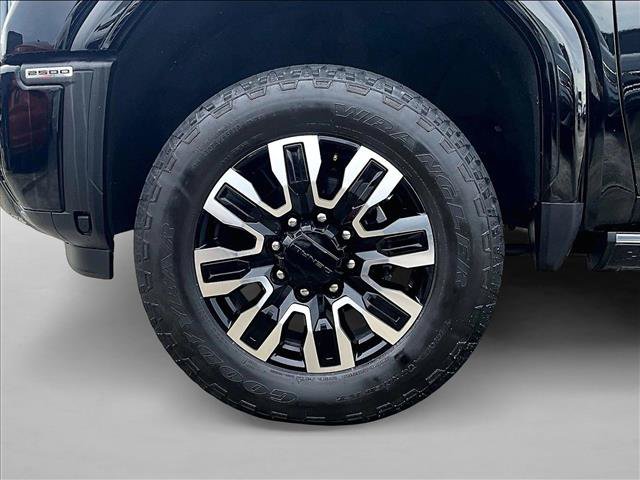 Used 2024 GMC Sierra 2500 Denali Ultimate AWD/4WD image 10
