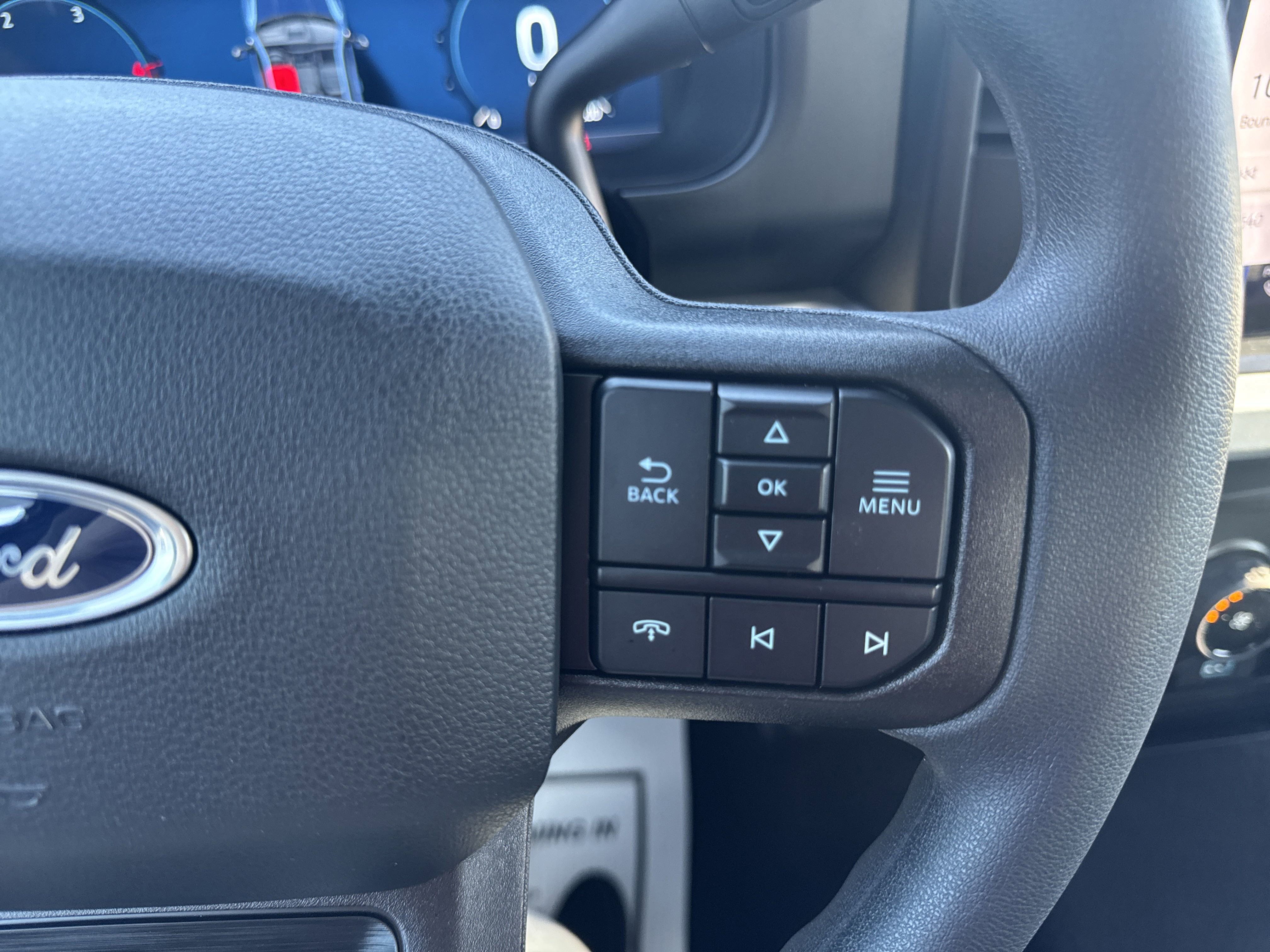 New 2025 Ford F350 XLT w/ Black Appearance Package image 27