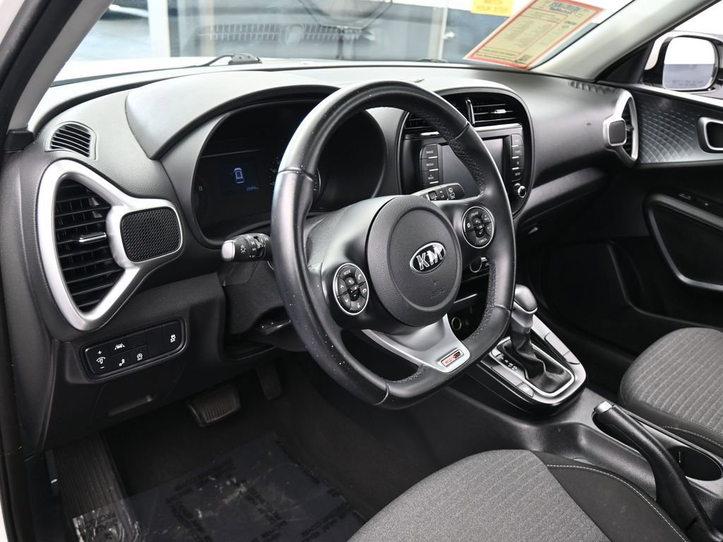 Used 2021 Kia Soul GT-Line image 10