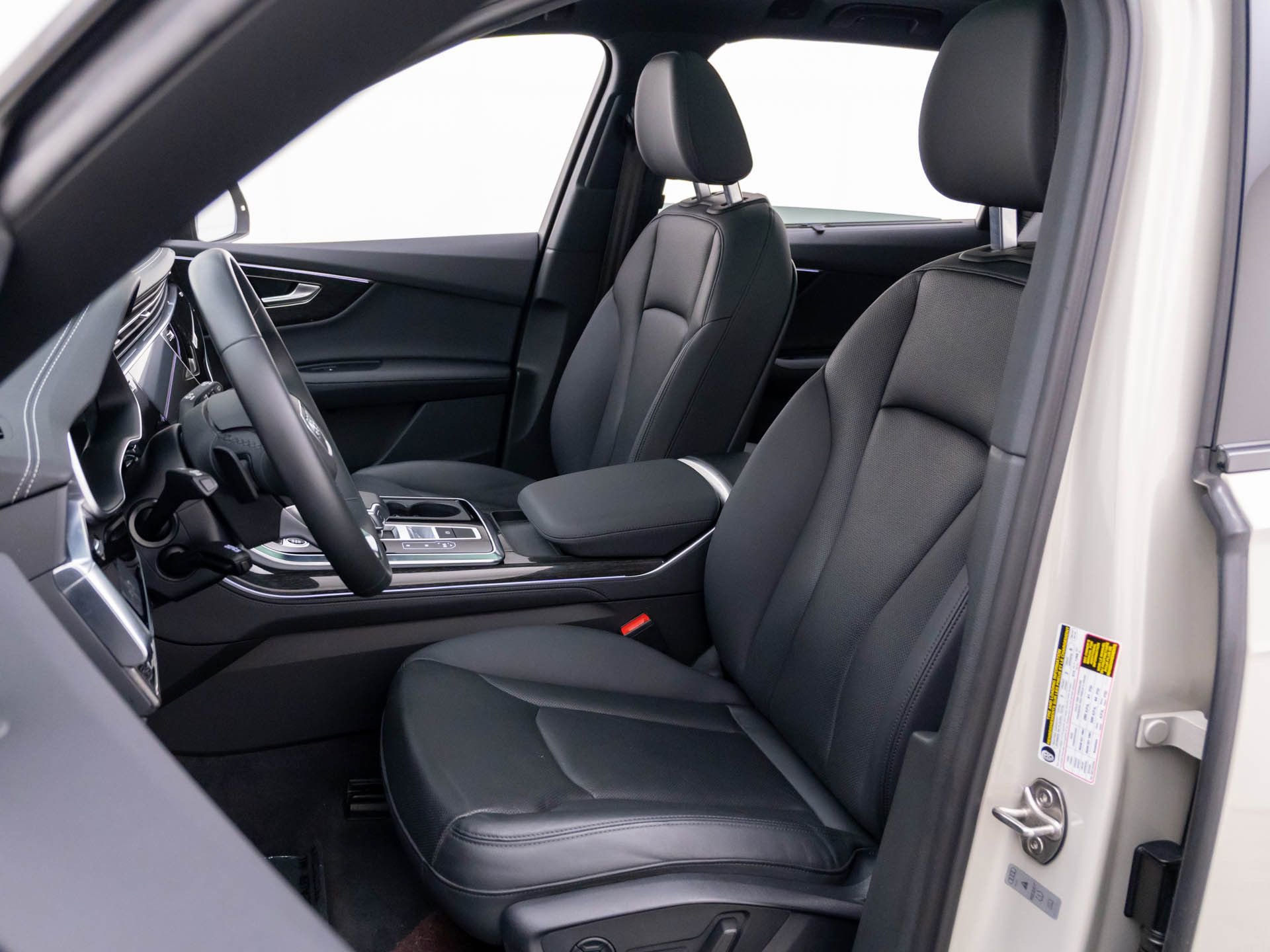 Used 2023 Audi Q7 3.0T Premium Plus image 16