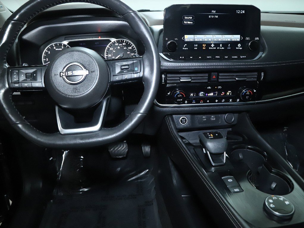 Used 2023 Nissan Rogue SL w/ SL Premium Package image 31