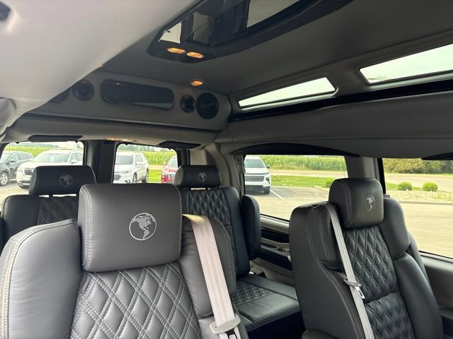 Used 2023 Chevrolet Express 2500 RWD image 15