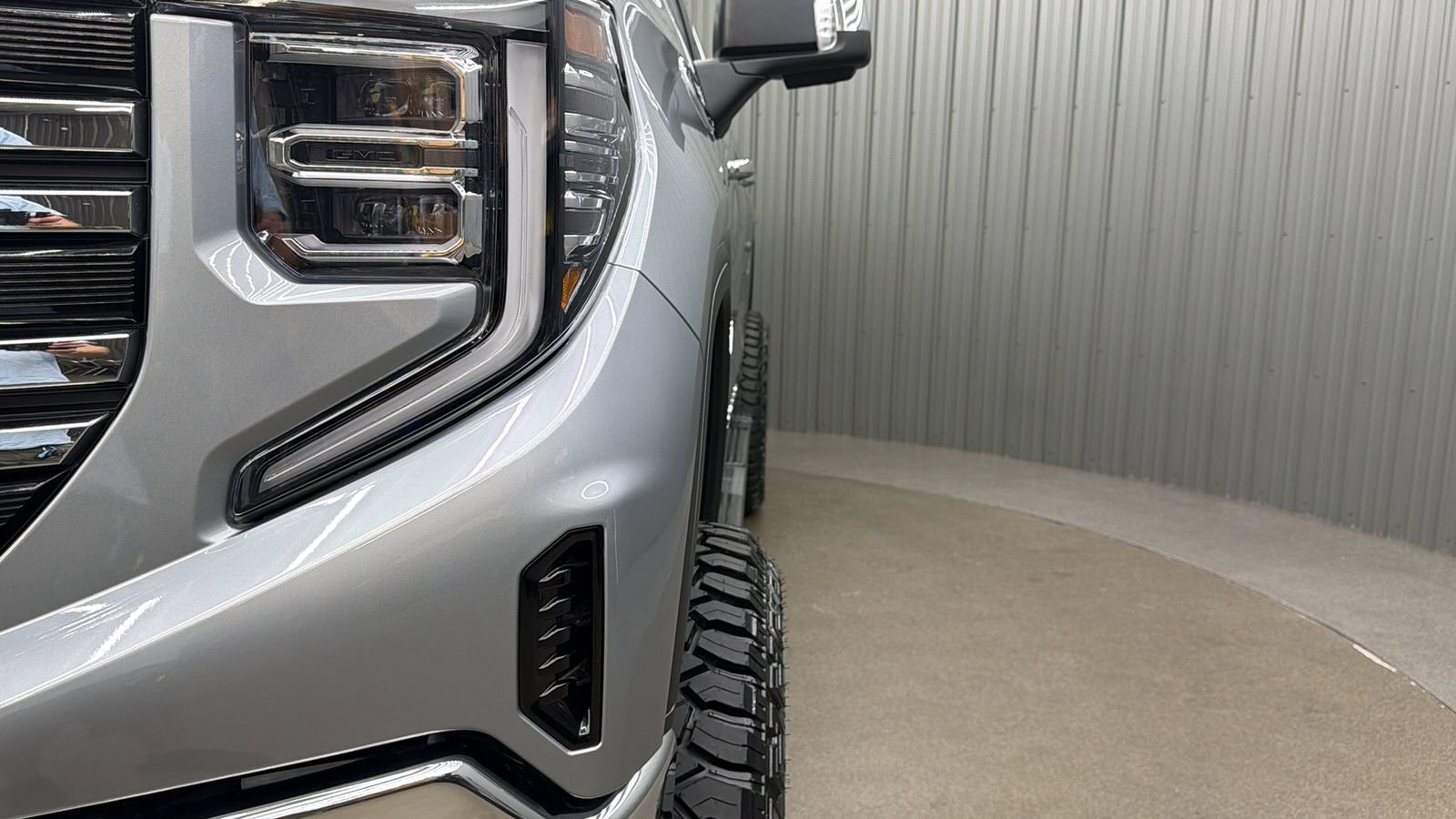 Used 2026 GMC Sierra 1500 SLT AWD/4WD image 13