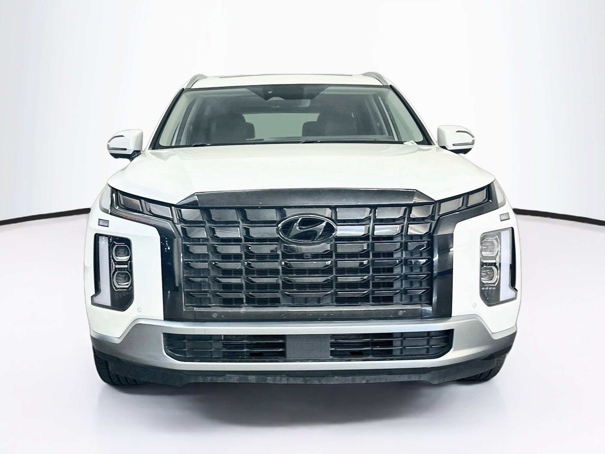 Used 2024 Hyundai Palisade Limited AWD/4WD image 2