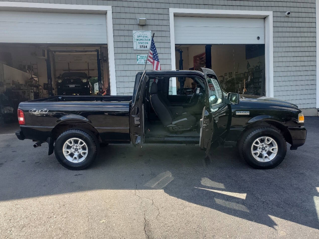 Used 2010 Ford Ranger XLT AWD/4WD image 9