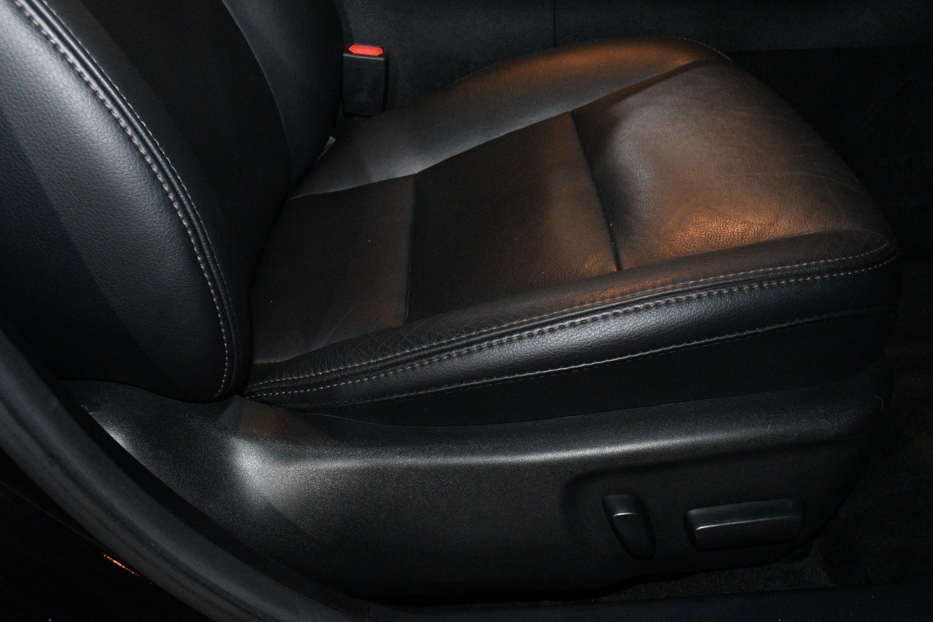Used 2015 Toyota Avalon XLE Touring FWD image 14