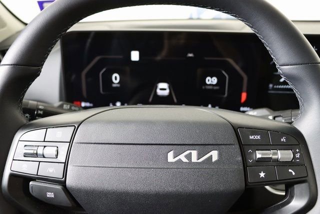Certified 2025 Kia K4 EX image 35