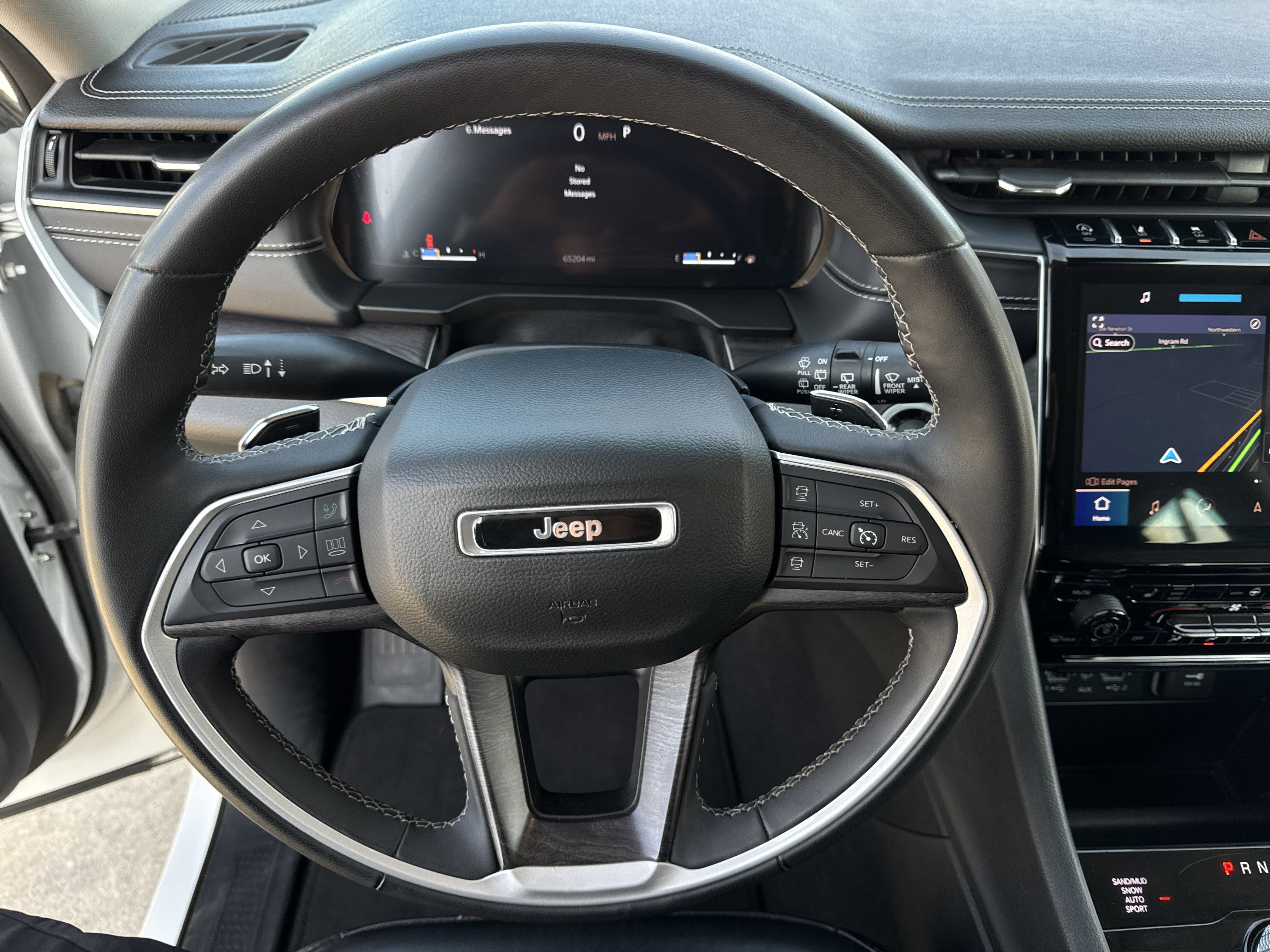 Used 2023 Jeep Grand Cherokee L Limited image 18