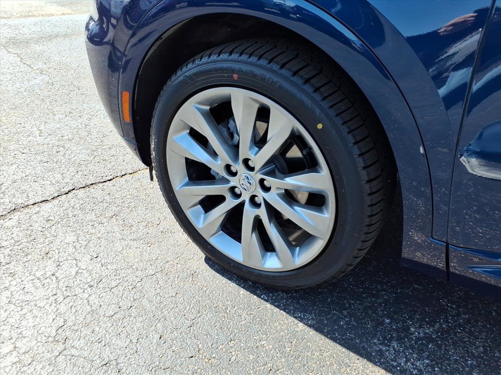 Used 2023 Buick Envision Avenir AWD/4WD image 9