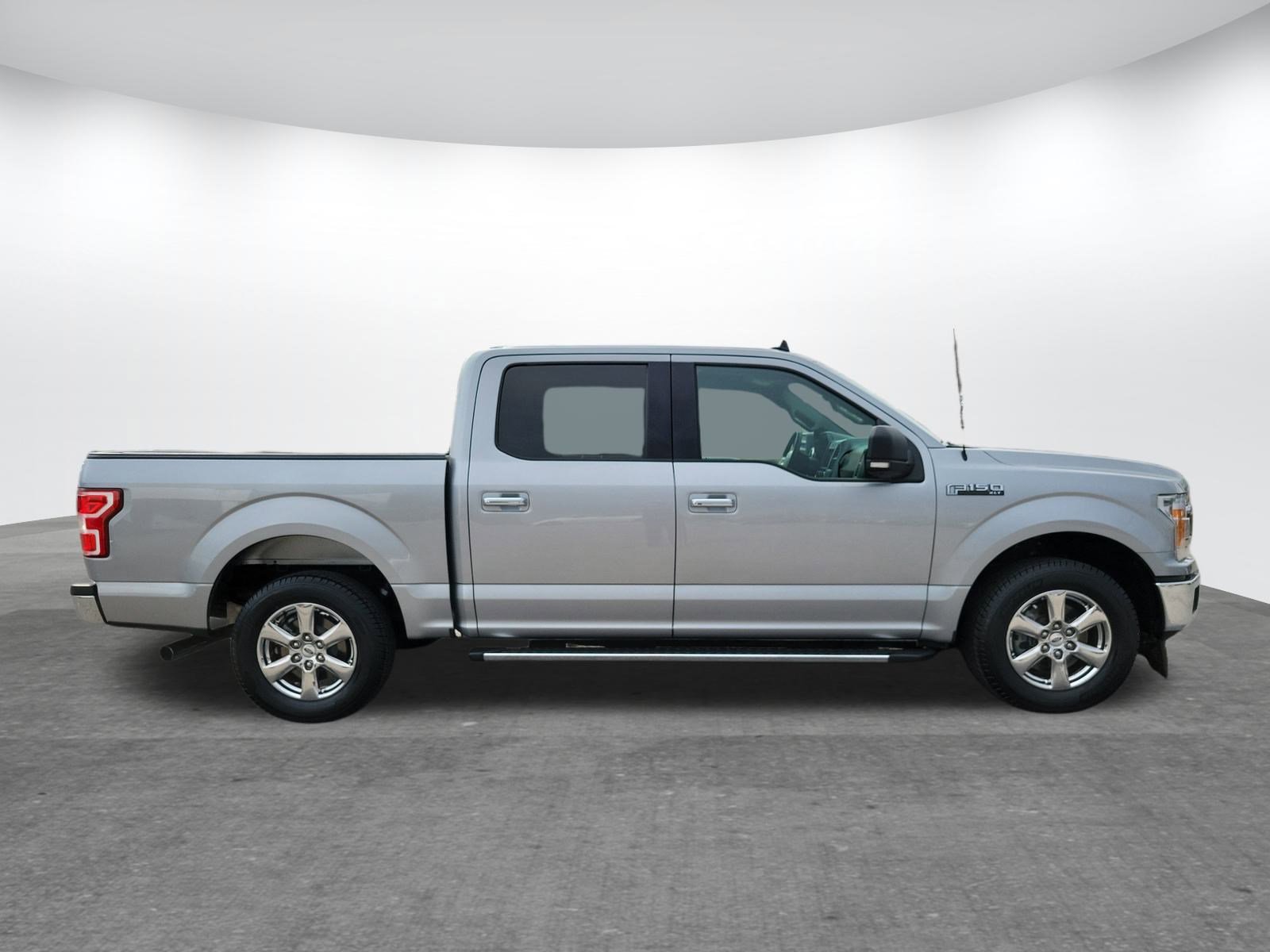 Used 2020 Ford F150 XLT w/ Equipment Group 302A Luxury RWD image 4