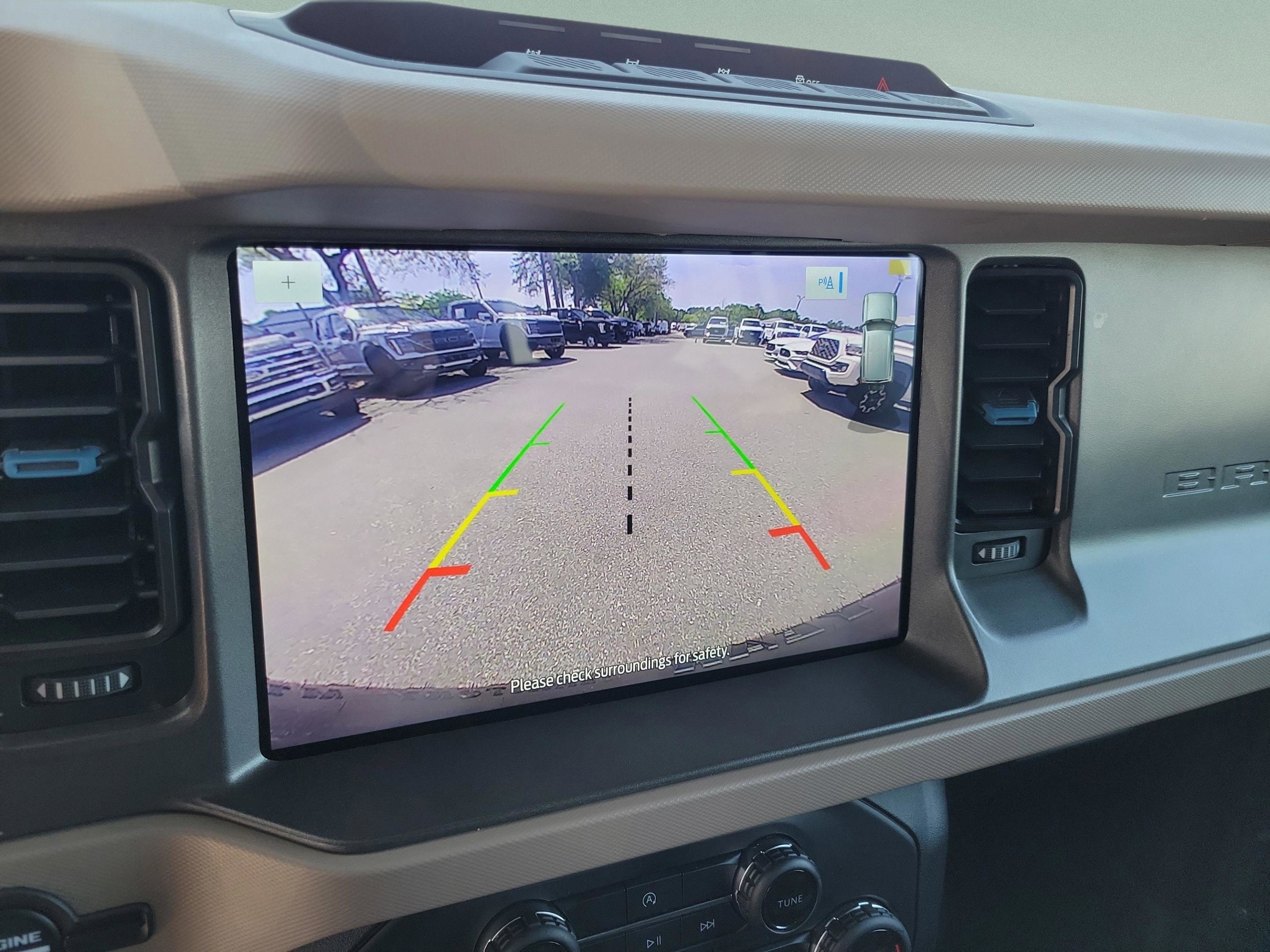 Used 2024 Ford Bronco Wildtrak image 16