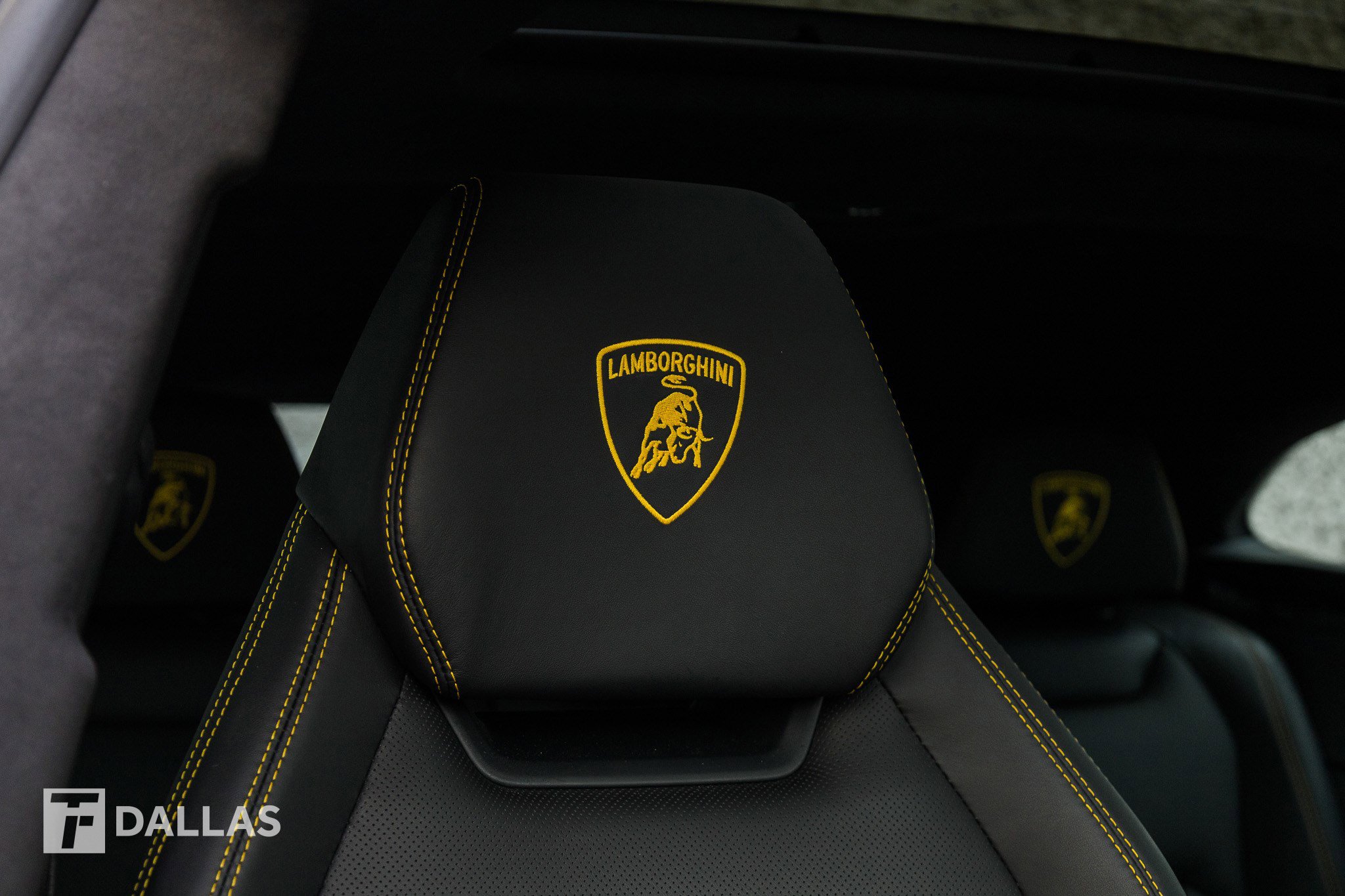 Used 2020 Lamborghini Urus image 44