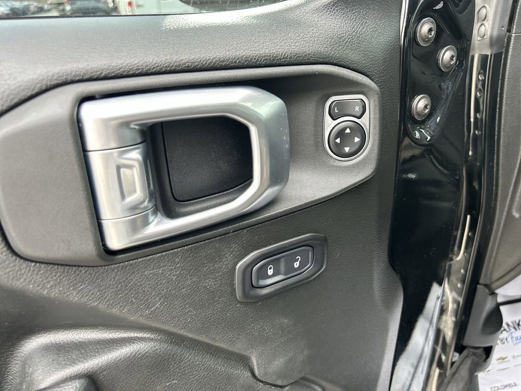Used 2021 Jeep Wrangler Unlimited Sport image 19