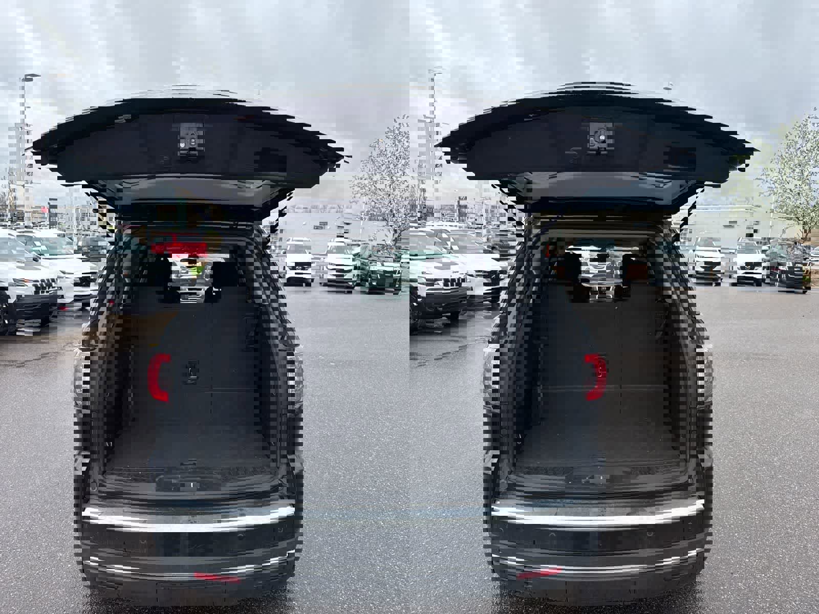 Used 2016 GMC Acadia SLE image 21