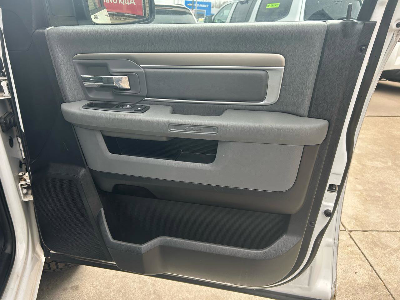 Used 2014 RAM 1500 Outdoorsman AWD/4WD image 16