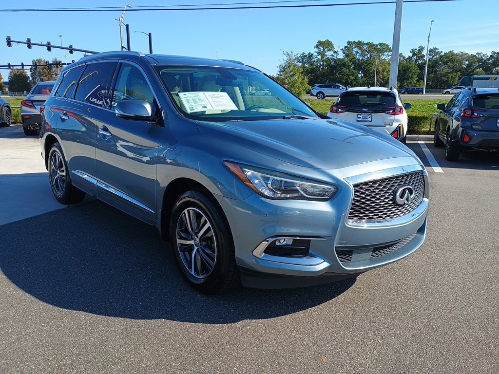 Used 2017 INFINITI QX60 FWD w/ Premium Plus Package image 3