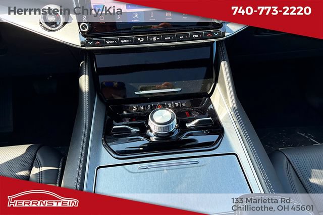 New 2026 Jeep Grand Wagoneer Limited AWD/4WD image 12