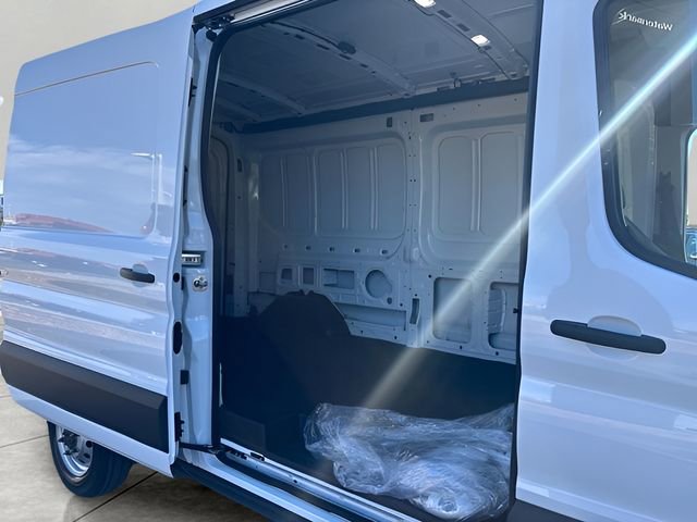 New 2026 Ford Transit 150 148 Medium Roof AWD image 19
