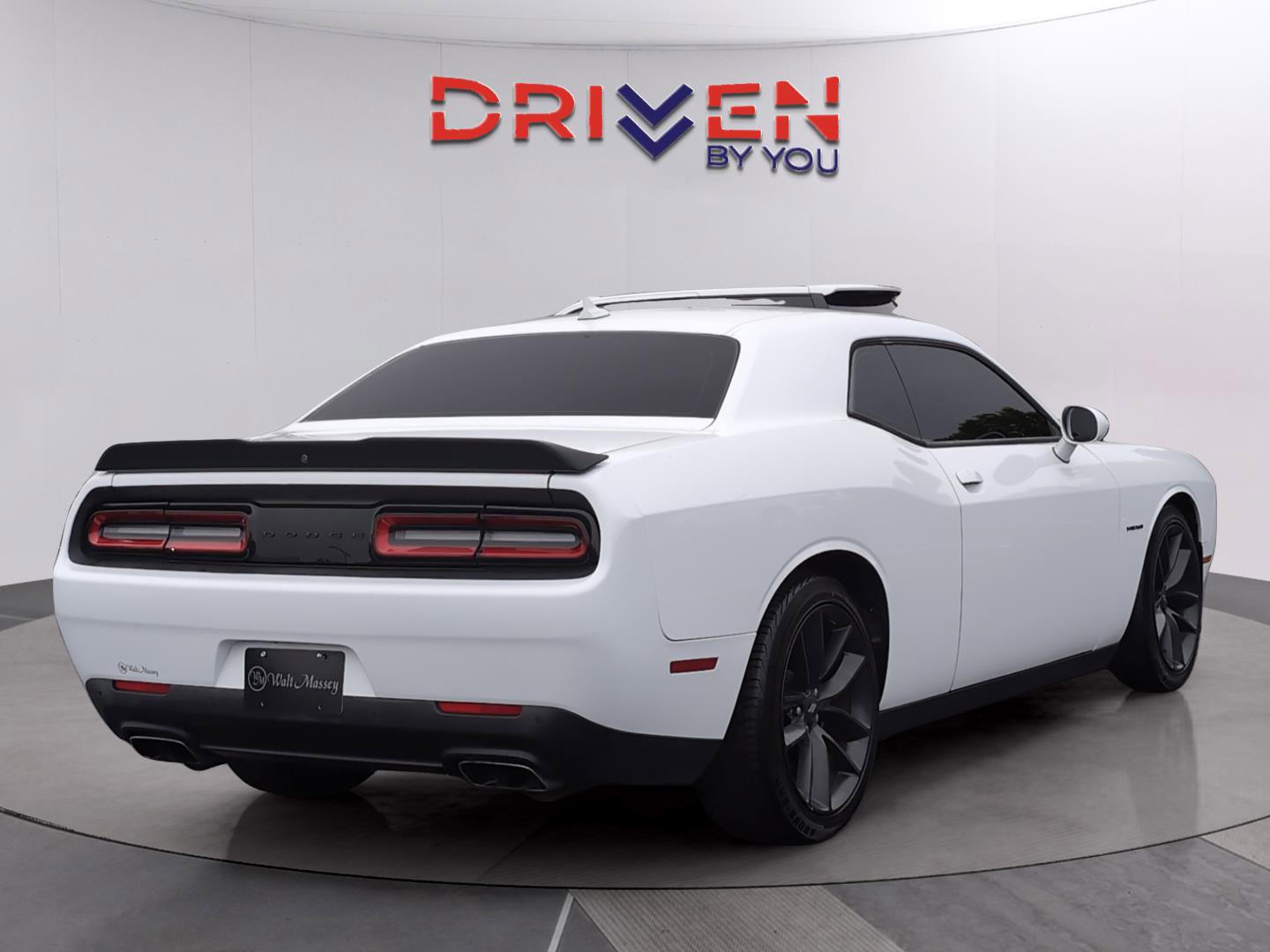 Used 2020 Dodge Challenger R/T w/ Plus Package image 5