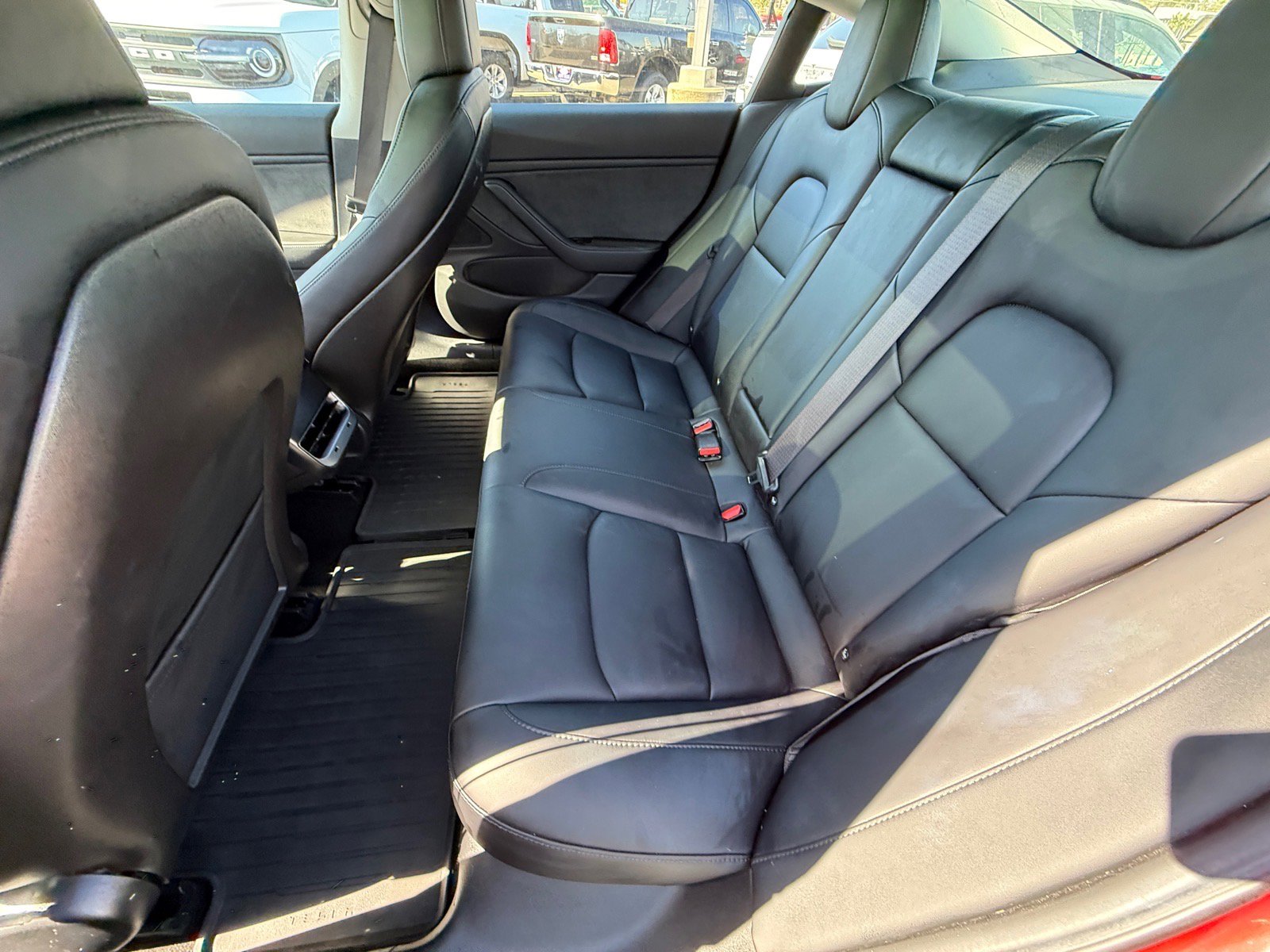 Used 2018 Tesla Model 3 image 13