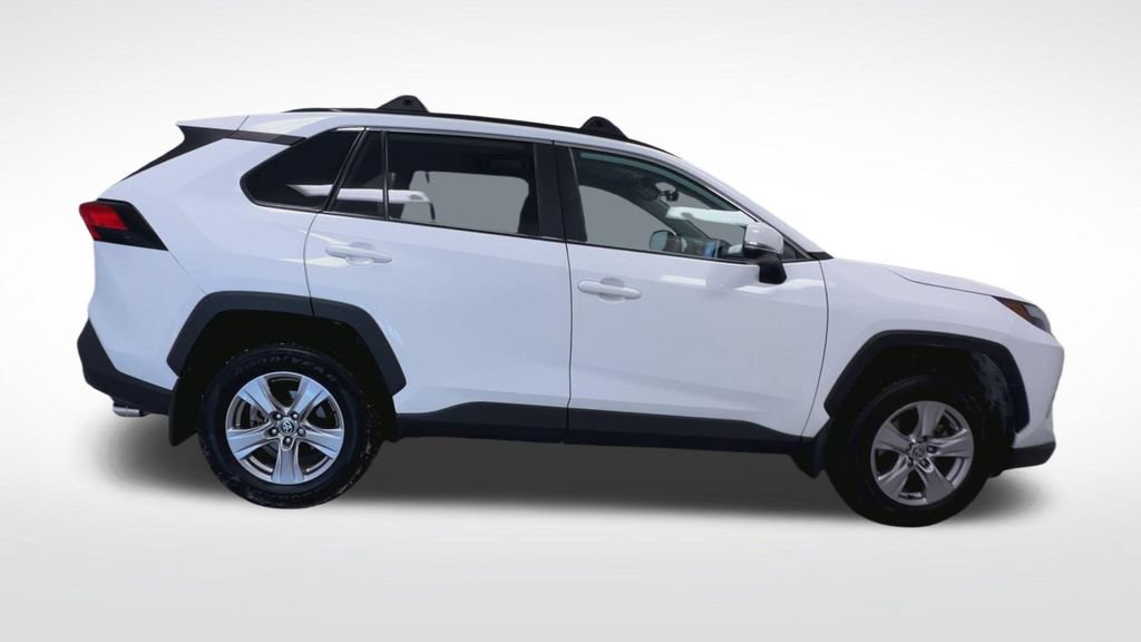 Used 2023 Toyota RAV4 XLE AWD/4WD image 22